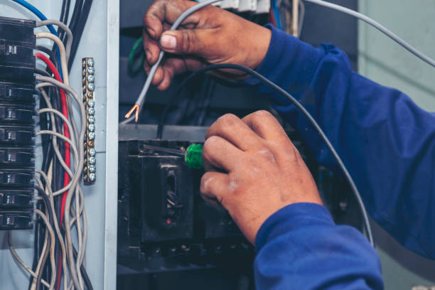 Best Electrical Contractors for Businesses  in Chebanse, IL